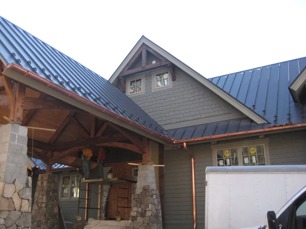 Craftsman Roofing team delivering quality roofing work in Shaw Mines